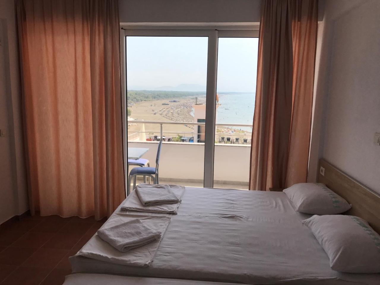Hotel La Rosa Negra Ulcinj Extérieur photo